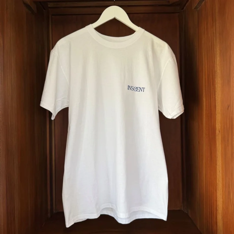 T-shirts en coton personnalisés avec la marque INSCENT, couleur BLEU