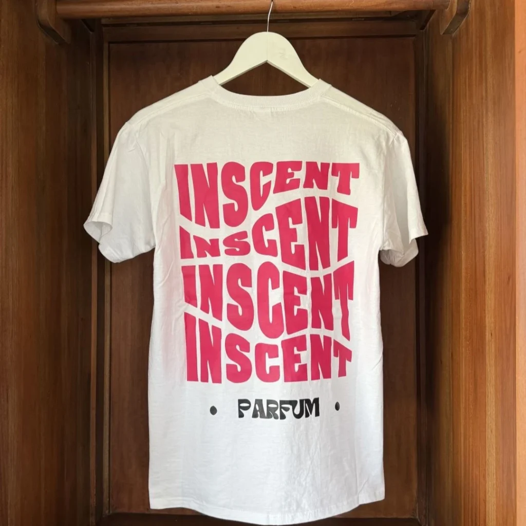 T-shirts en coton personnalisés avec la marque INSCENT, couleur rose
